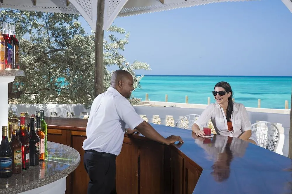 Seagarden Beach Resort Montego Bay