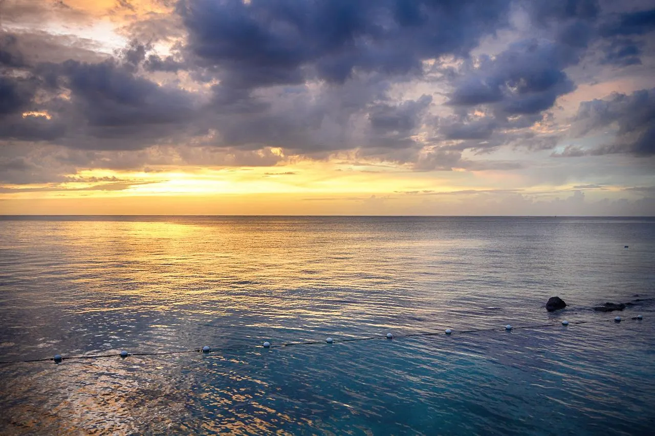 Seagarden Beach Resort Montego Bay