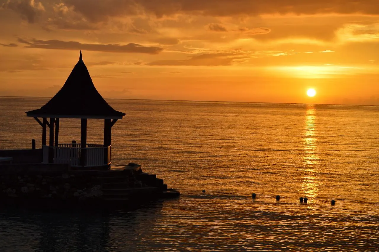 Seagarden Beach Resort Montego Bay Jamaica