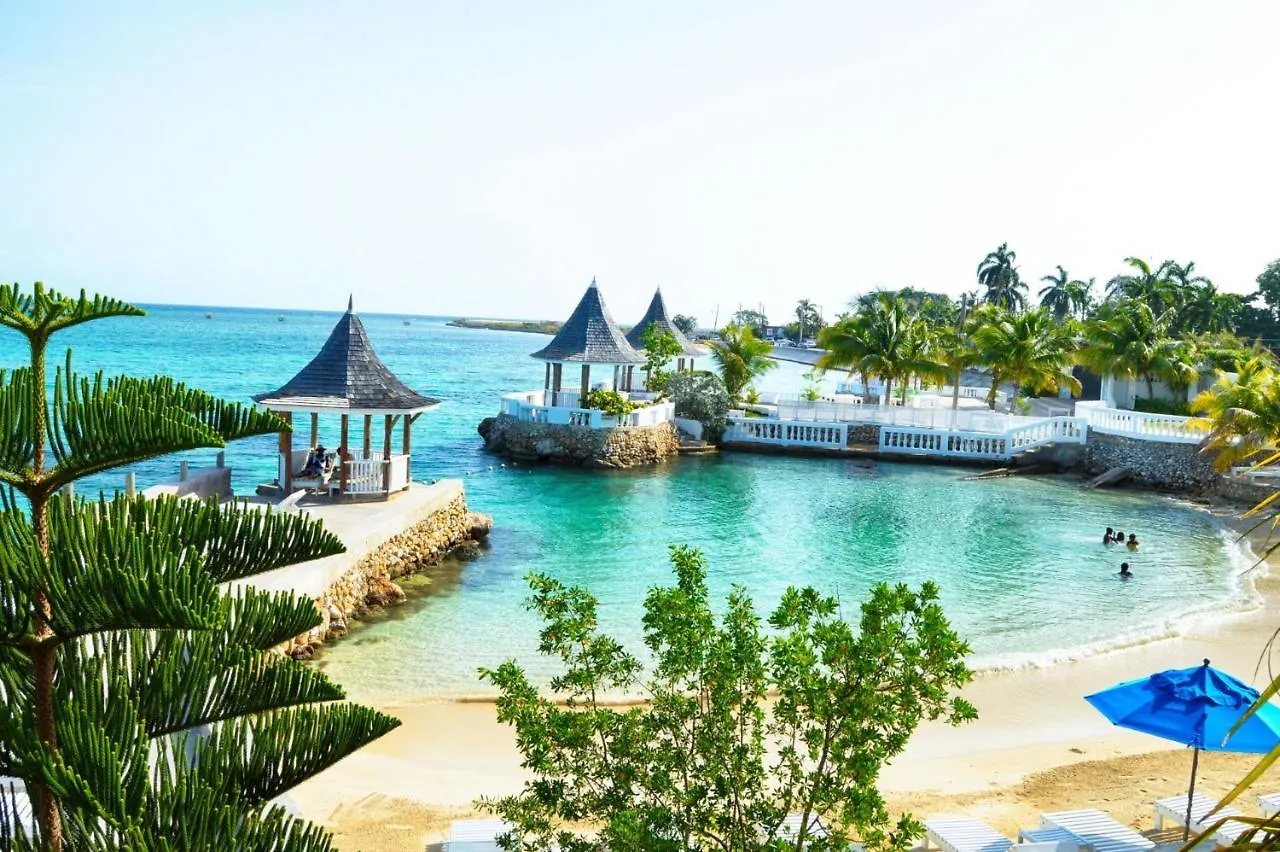 Seagarden Beach Resort Montego Bay