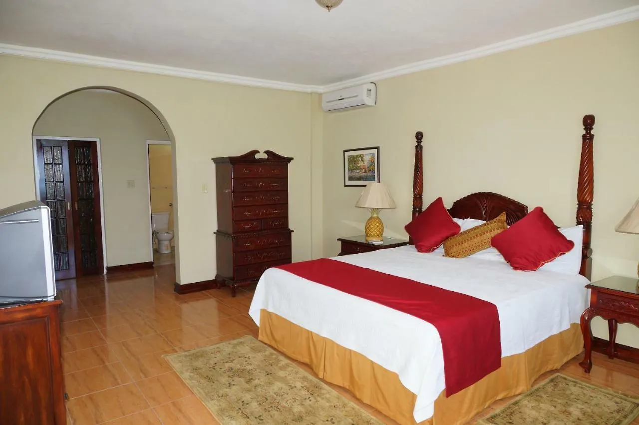Seagarden Beach Resort Montego Bay