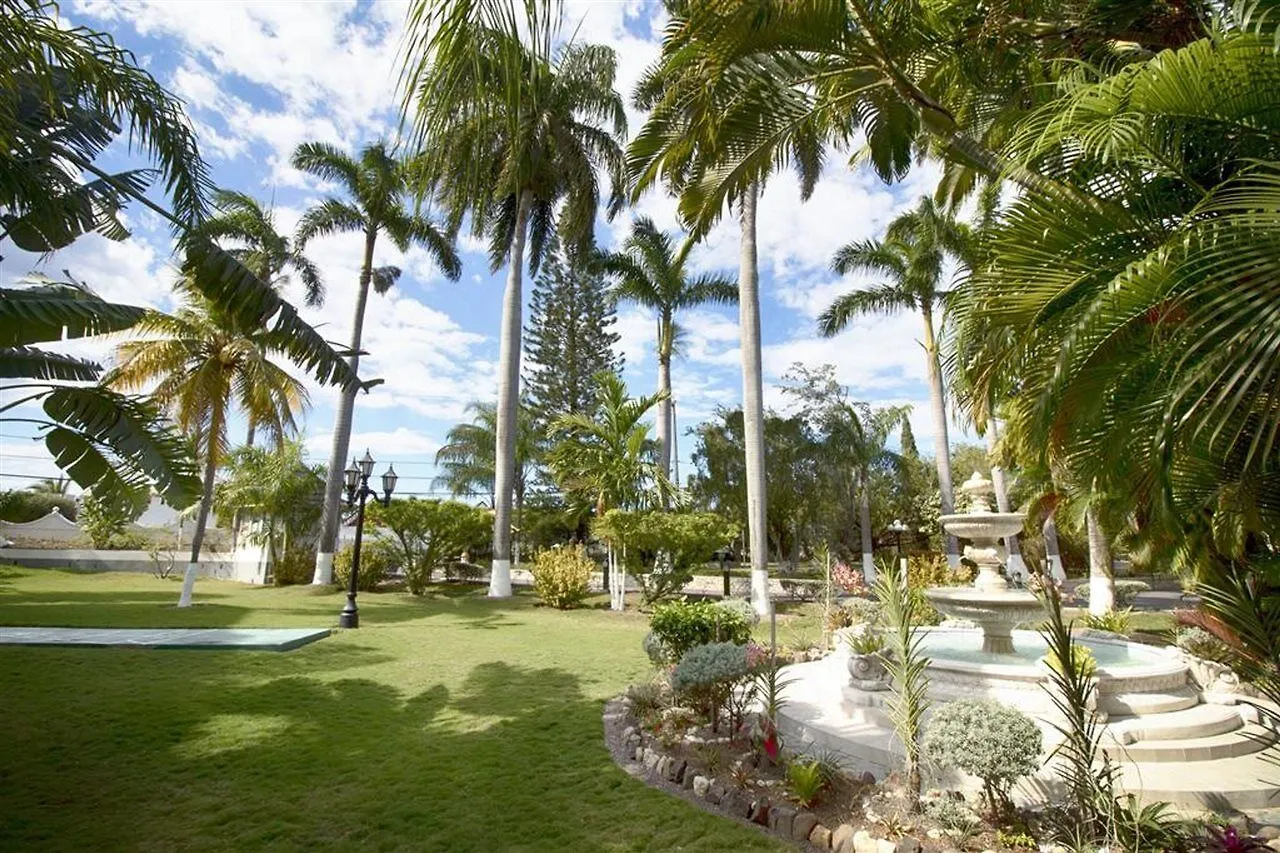 Seagarden Beach Resort Montego Bay