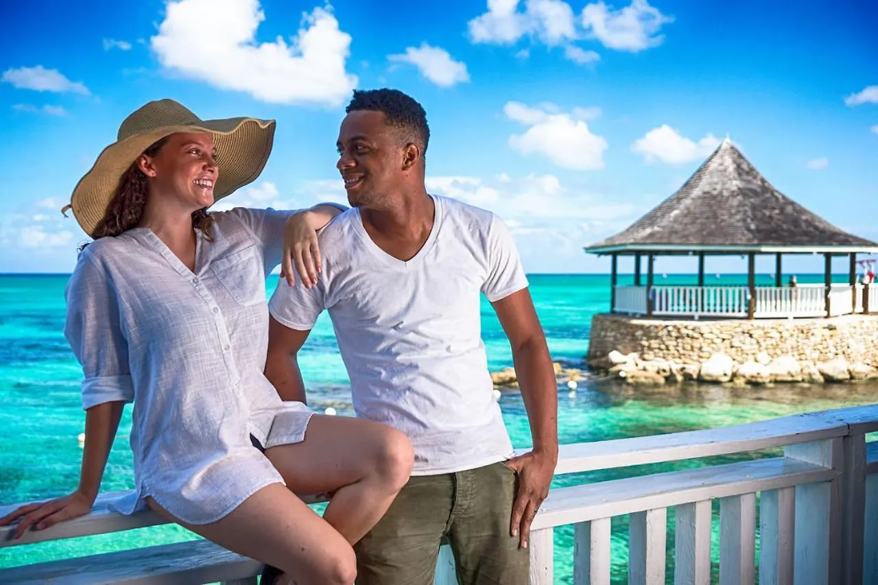Seagarden Beach Resort Montego Bay